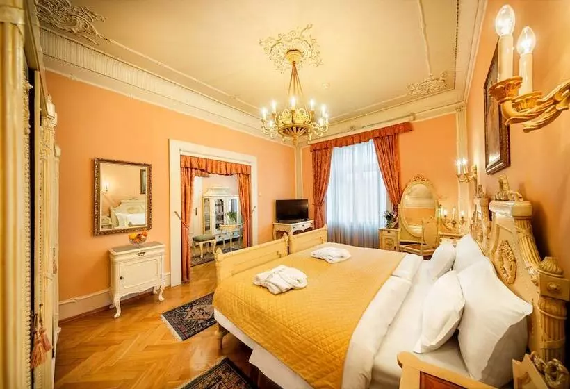 Sviitti, Esplanade Hotel Prague