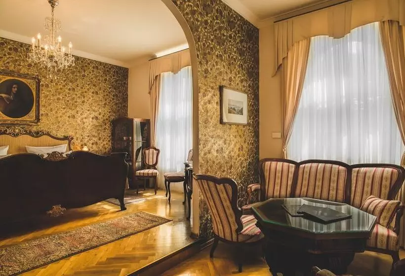 Sviitti, Esplanade Hotel Prague