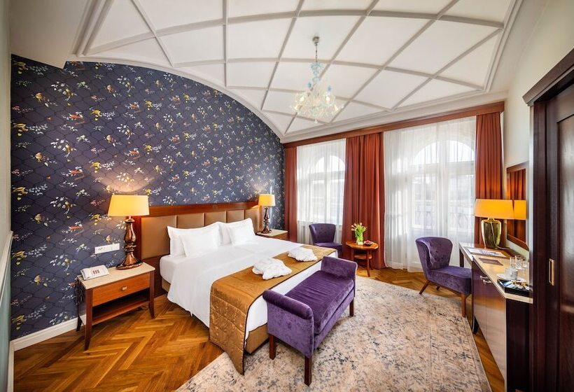 اتاق اجرایی, Esplanade Hotel Prague