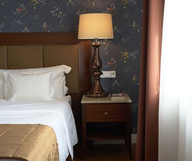 اتاق اجرایی یک تخته, Esplanade Hotel Prague