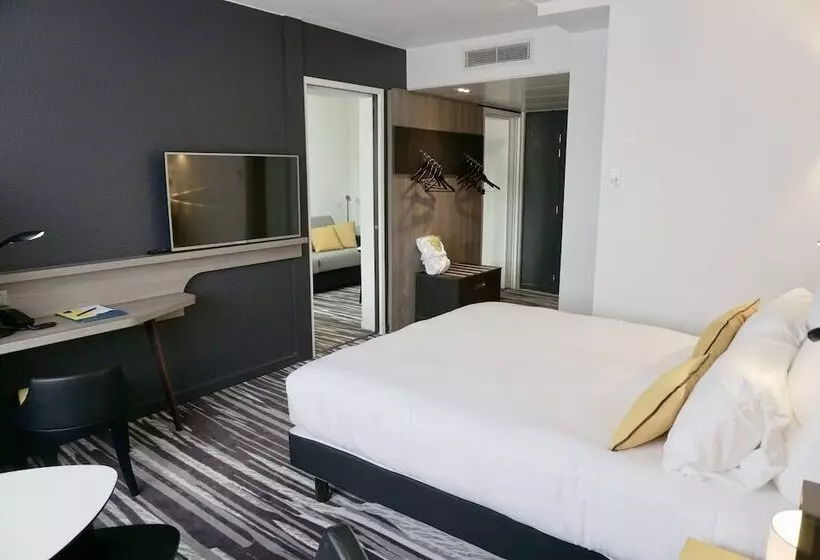 スイート, Golden Tulip Roissy Saint Witz
