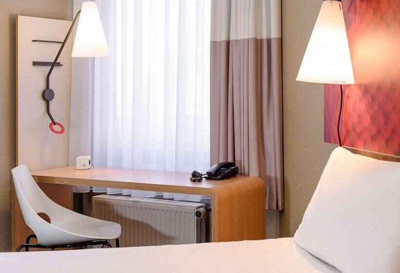 Номер Стандарт, Ibis Hotel München City