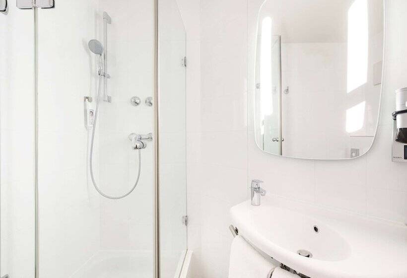 Номер Комфорт, Ibis Hotel München City