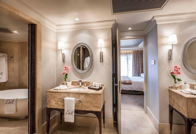 阁楼房, Labourdonnais Waterfront