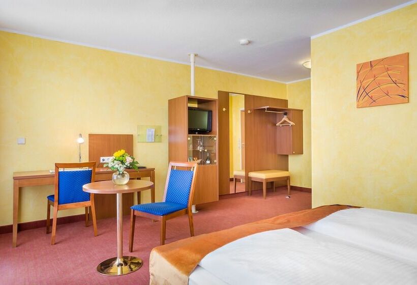 חדר סטנדרט, Rega