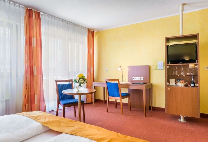 חדר סטנדרט, Rega