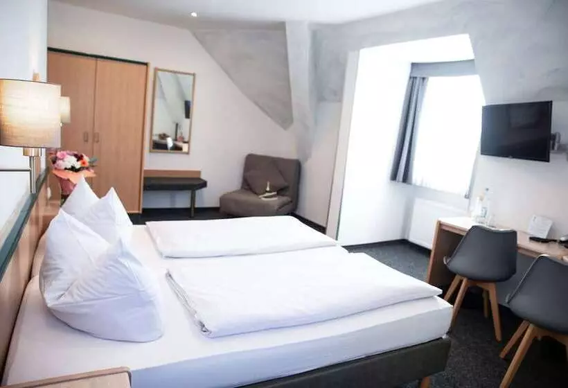 3-Bett-Standardzimmer, Regina