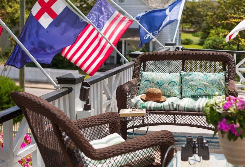 ダブルベッドスタンダードルーム, White Doe Inn Bed & Breakfast