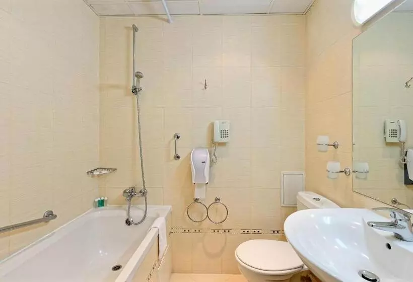 Habitació Familiar Deluxe, Augusta Spa
