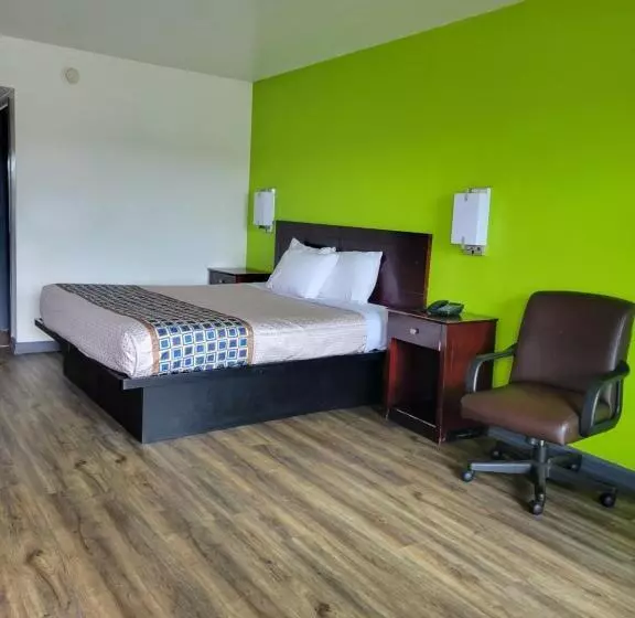 キングサイズベッドのスイートルーム, Zainee Inc Budgetel Inn And Suites