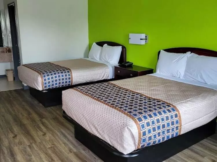 ２ダブルベッドのスタンダードルーム, Zainee Inc Budgetel Inn And Suites