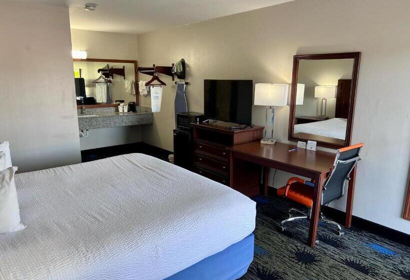 חדר סטנדרט עם מיטת קינג, Days Inn By Wyndham Greenville