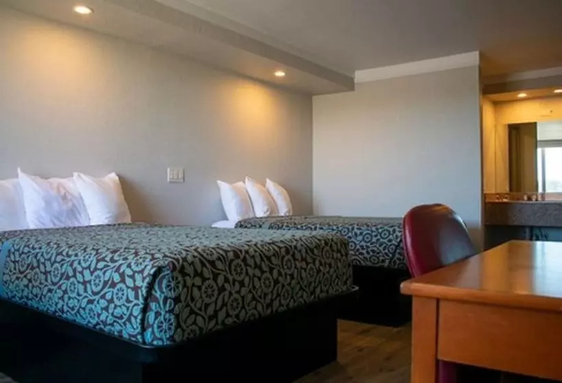 2ダブルベッドのスタンダードルーム, Days Inn By Wyndham Hillsboro Tx