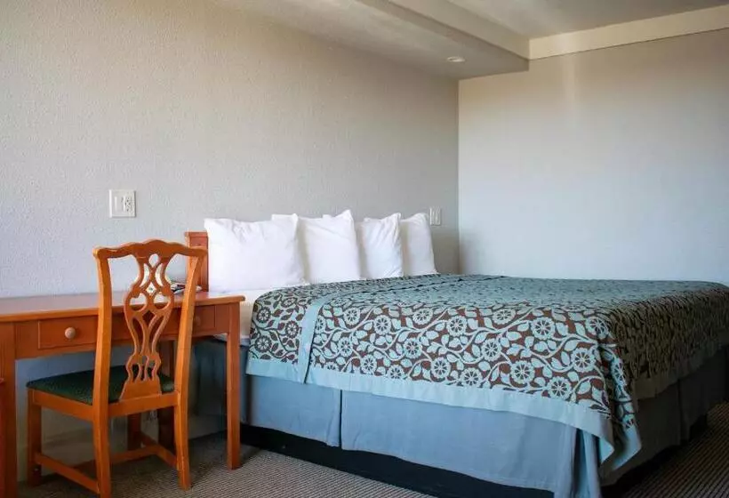 キングサイズベッドのスタンダードルーム, Days Inn By Wyndham Hillsboro Tx