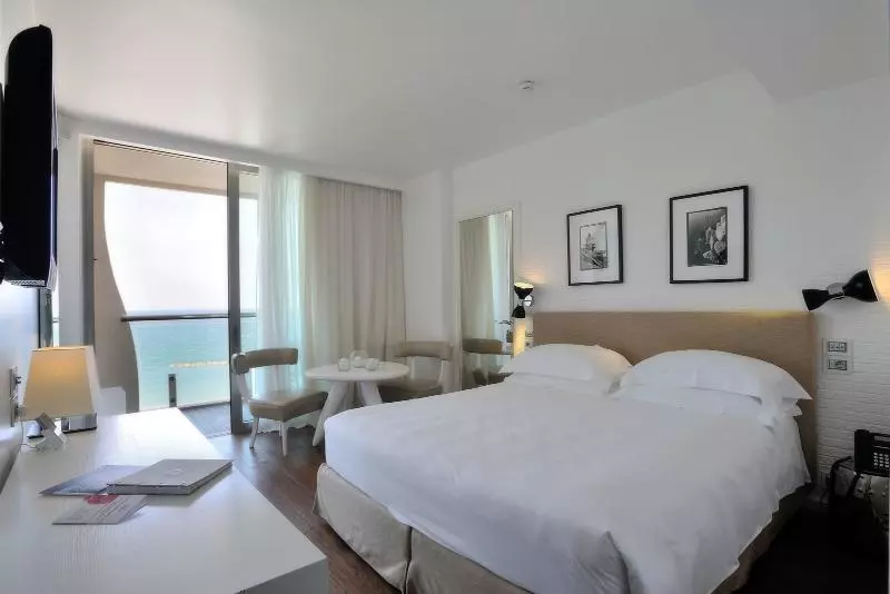 Deluxe-huone, Excelsior Hotel, Spa & Lido