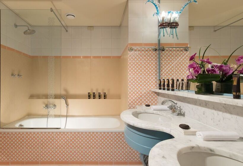 חדר דלוקס נוף לים, Excelsior Venice