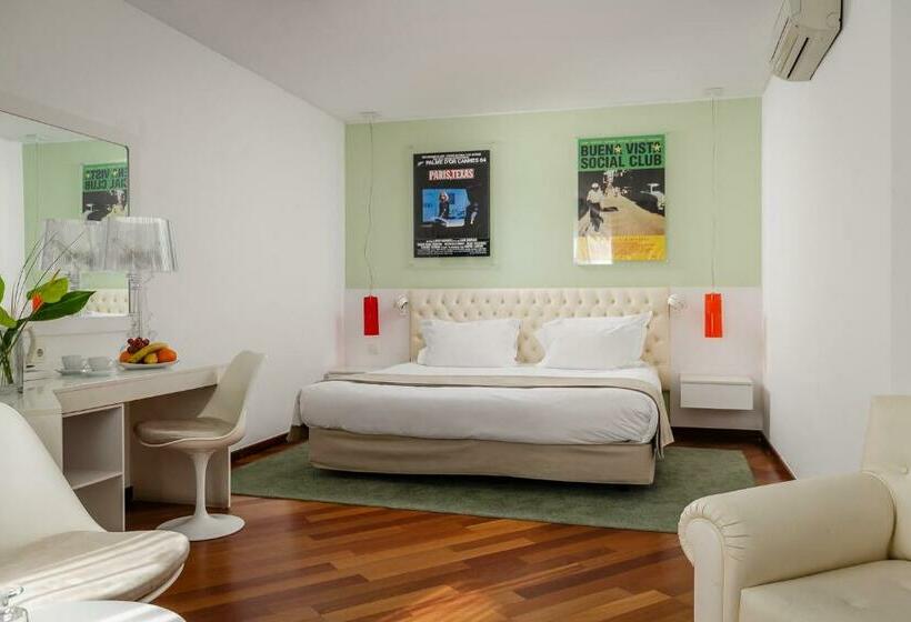 اتاق خانوادگی, Florida