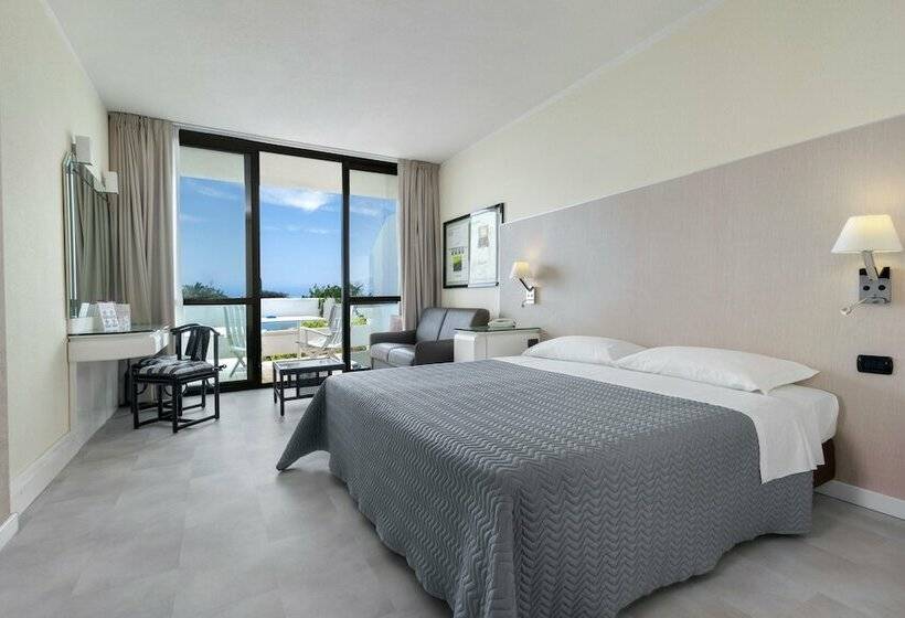Номер Superior, Grand Hotel Pianeta Maratea Resort