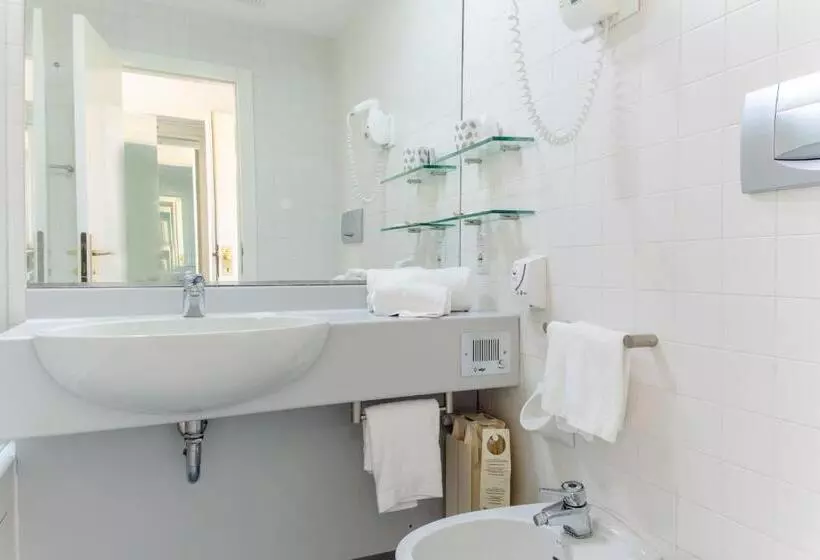 سوییت جونیور, Grand Hotel Pianeta Maratea Resort