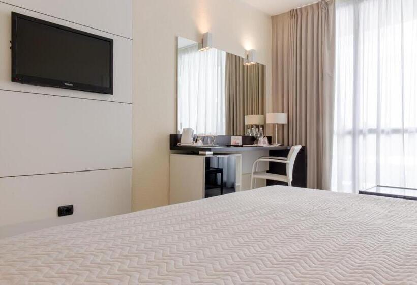 Полулюкс, Grand Hotel Pianeta Maratea Resort
