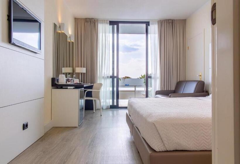 小型套房, Grand Hotel Pianeta Maratea Resort