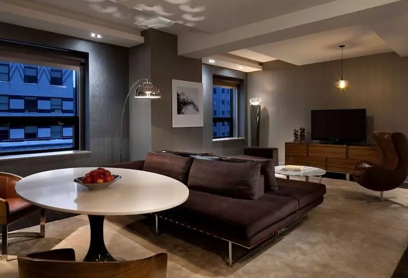 مجموعه ویستا شهر, Hyatt Grand Central New York