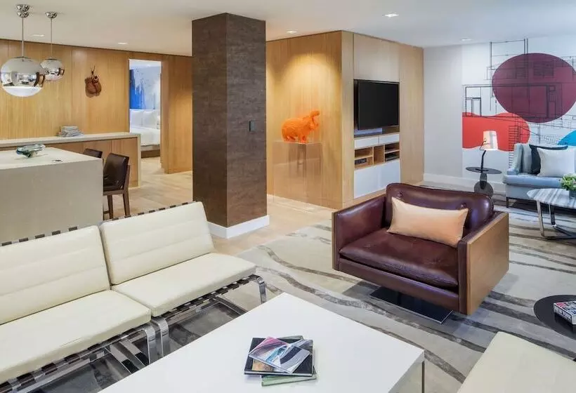 سوئیت پرزیدنت, Hyatt Grand Central New York