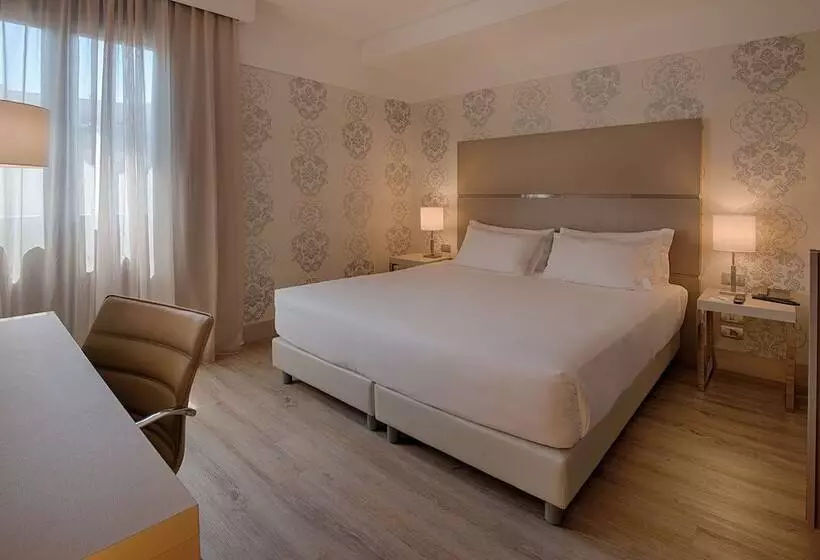 اتاق استاندارد, NH Firenze