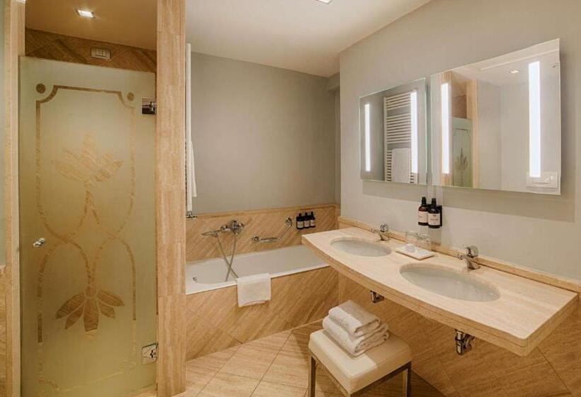 اتاق استاندارد, NH Firenze