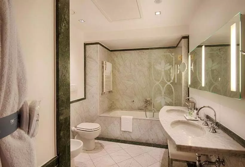 اتاق سوپریور, NH Firenze