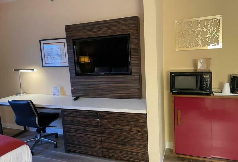 디럭스 스위트 킹 침대, Ramada By Wyndham Harrisburg/hershey Area