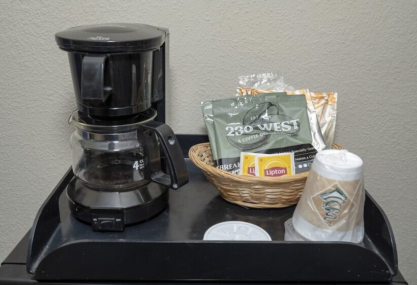 디럭스 룸, Red Roof Inn Charlotte  University