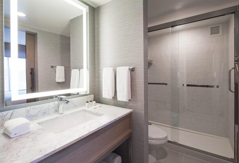 套房, Sheraton Suites Columbus Worthington