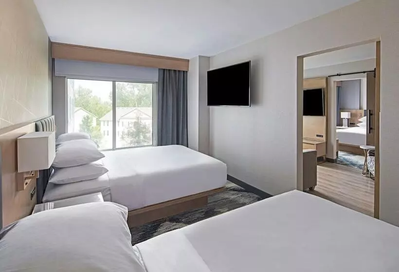 スイート, Sheraton Suites Columbus Worthington