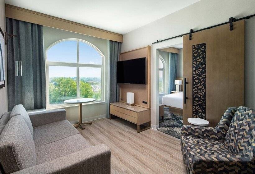 俱乐部套间, Sheraton Suites Columbus Worthington