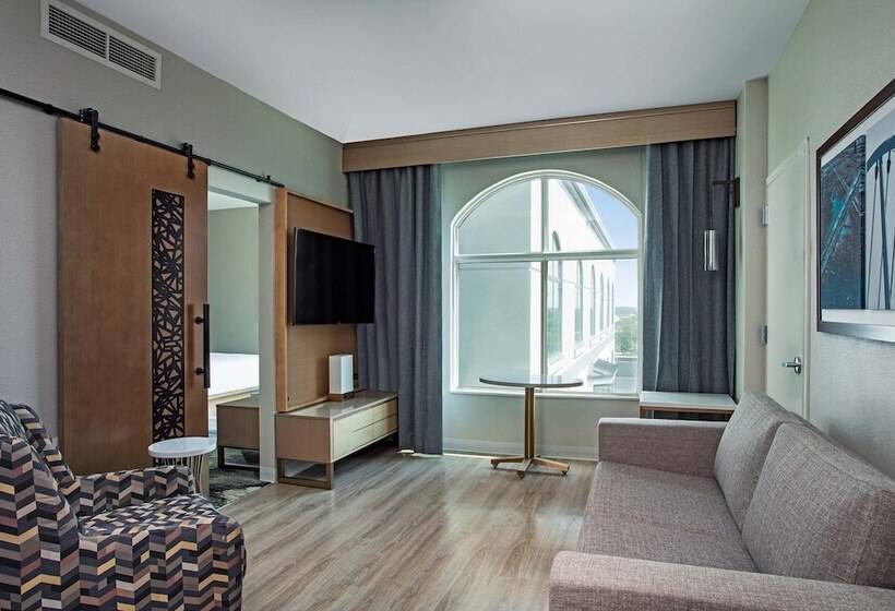 Люкс Клуб, Sheraton Suites Columbus Worthington