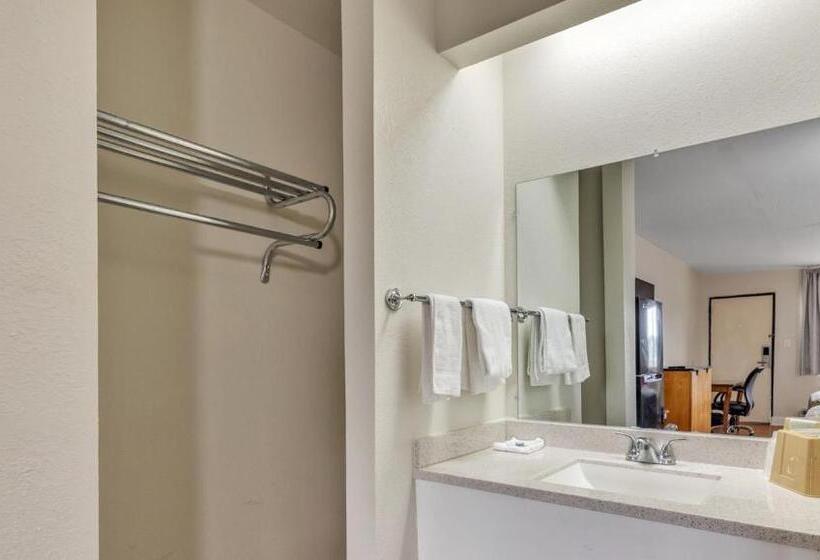 غرفة قياسية, Studios And Suites 4 Less Emporia