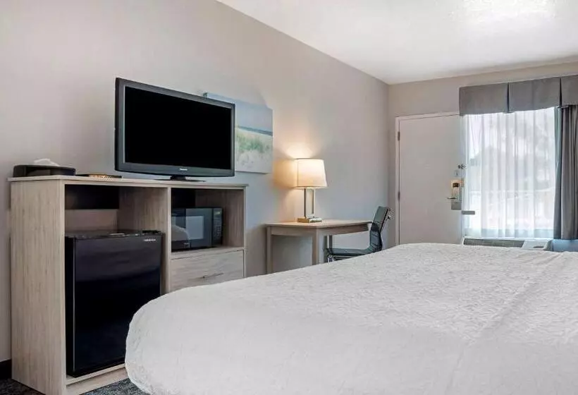 キングサイズベッドのスタンダードルーム, Best Western Navarre Waterfront