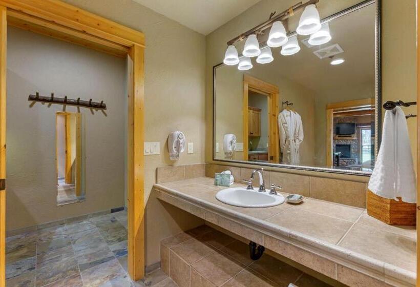 جناح سرير كينج, Best Western Ponderosa Lodge