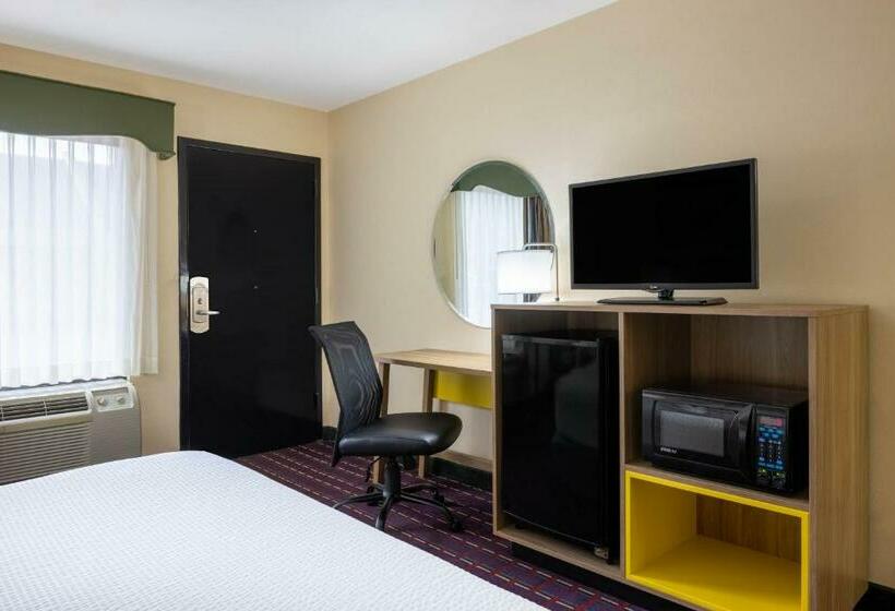 Büyük Çift Kişilik Yataklı Standart Oda, Days Inn By Wyndham Murphy