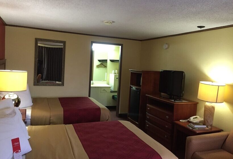 חדר סטנדרט שתי מיטות זוגיות, Econo Lodge