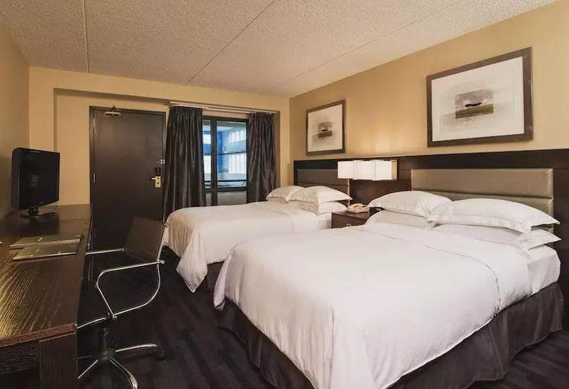 اتاق استاندارد با تخت دوبل, Hilton Winnipeg Airport Suites