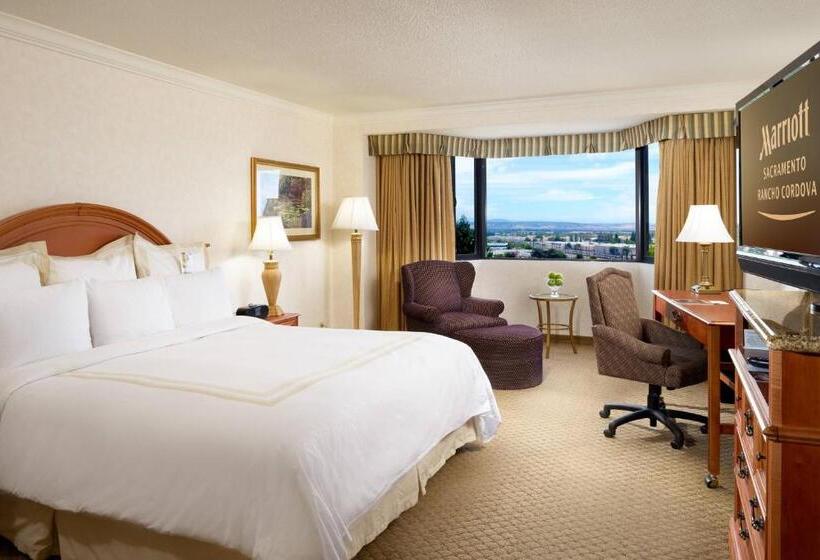 장애인을 위한 킹사이즈 침대 스탠다드 룸, Sacramento Marriott Rancho Cordova