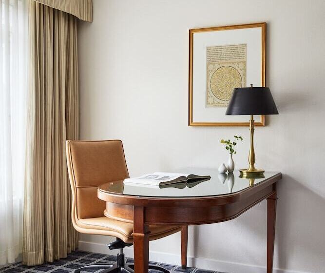 جناح, The Stanford Park