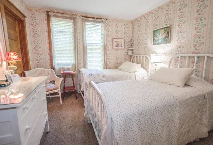 غرفة قياسية, Terrace Inn And 1911 Restaurant