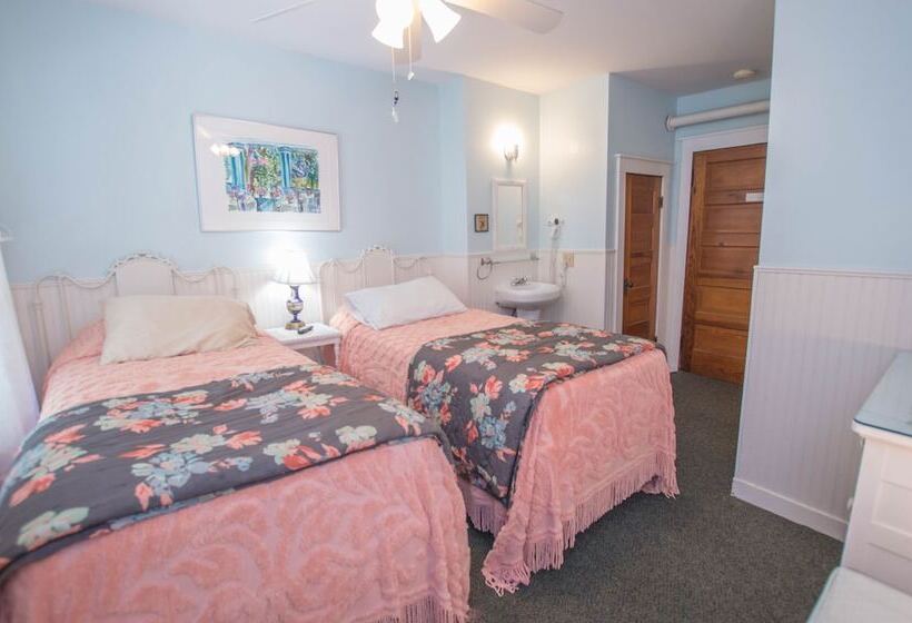 غرفة قياسية, Terrace Inn And 1911 Restaurant