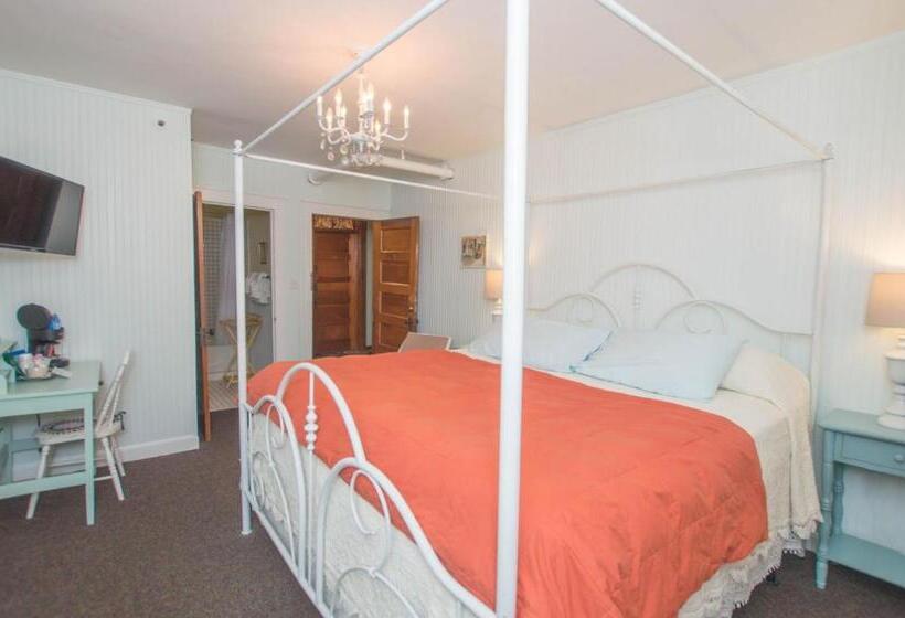 غرفة ديلوكس سرير كينج, Terrace Inn And 1911 Restaurant