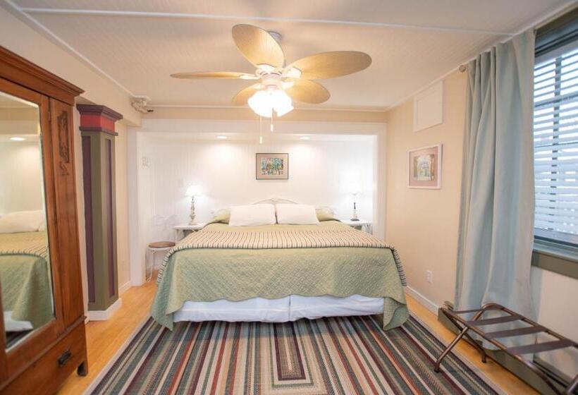 إستوديو قياسى سرير كينج, Terrace Inn And 1911 Restaurant