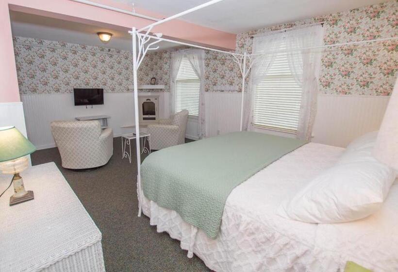 جناح سرير كينج, Terrace Inn And 1911 Restaurant