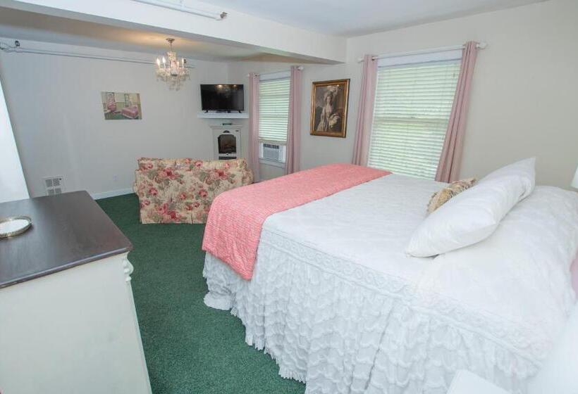 غرفة سوبيريور سرير كينج, Terrace Inn And 1911 Restaurant